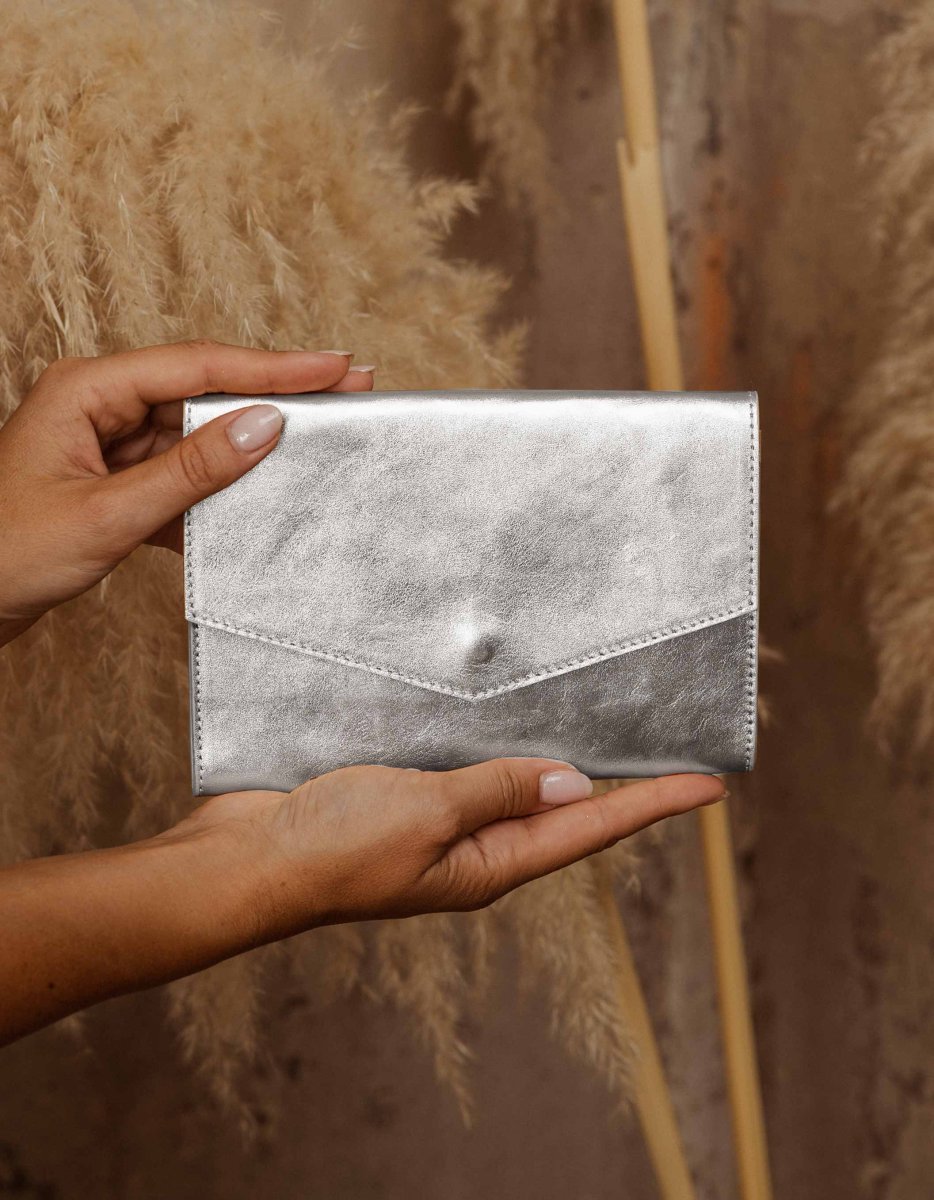 Constant Love Clutch - Silber matt – Bild 2